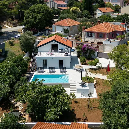 וילה Casa Joy *